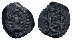 Kelten Gallische Stämme
Carnutes Æ 18 52 v.u.Z. Av.: stilisierter Kopf nach rechts, Rv.: 2 Adler und Schlange, herrliche schwarze Patina LT 6088 DT 2...