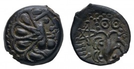Kelten Gallische Stämme
Senones Æ 15 80/50 v.u.Z. Av.: stilisierter Kopf nach rechts, Rv.: Adler nach links unter Pentagramm, braune Patina LT 7508 D...
