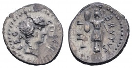 Römer Republik
M. Iunius Brutus und L. Pedanius Costa, 43/42 v.u.Z. AR Denar Schrötlingsfehler, ansonsten fast vz Cr. 506/2 CRI 209 RSC 4