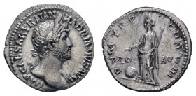 Römer Kaiserzeit
Hadrianus 117-138 AR Denar 119-122 Rom Stehende Providentia RIC 133 BMC 304 C. 1198 var. 3.36 g. vz
