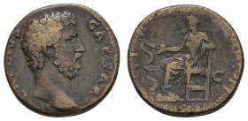 Römer Kaiserzeit
Aelius, 136-137 Æ As Av.: drapierte Büste nach rechts, Rv.: Salus thront nach links und füttert Schlange RIC 1075 C. 45 13.29 g. ss...