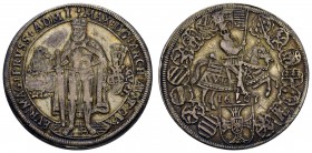 bis 1799 Deutscher Orden
Maximilian I., Erzherzog von Österreich, 1590-1618 Taler 1603 Av.: stehender Hochmeister zwischen Turnierhelm mit Pfauenspie...