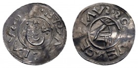 Europa Böhmen
Bretislav I., 1037-1055 Denar 1037-1050 Prag Av.: BRACIZIAVS·DVX,· Büste en face zwischen zwei Pferdeköpfen / Rev.: SCS VVENCEZLVS, ·Ha...