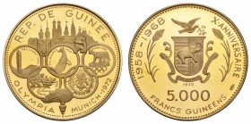 Guinea (Conakry)
Republik 5.000 Francs 1970 Olympiade in München, fein zaponiert, Auflage nur 500 Exemplare KM 32 PP