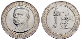 Sonstige Medaillen Deutschland
Weimarer Republik 1930 Silbermedaille von O. Glöckler auf Gustav Stresemann und die Rheinlandräumung, Av.: Kopf Strese...