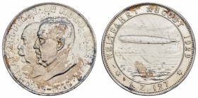Sonstige Medaillen Luftfahrt
 1929 Berlin Silbermedaille (von I. Bernhart), Weltfahrt des LZ 127, mit Randschrift, 36 mm, 24,85 g, etwas fleckige Pat...