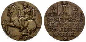 Sonstige Medaillen Städtemedaillen
Nürnberg 1910 Bronzemedaille von M. Heilmaier, auf die Einweihung des Künstlerhauses. Auf einem nach links steigen...
