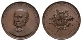 Sonstige Medaillen Städtemedaillen
Osnabrück 1891 Bronzemedaille von W. Mayer, auf den Tod des römisch-katholischen Politikers Dr. Ludwig Johann Ferd...