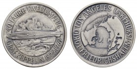 Sonstige Medaillen Zeppelin
 1969 Silbermedaille auf den 40. Jahrestag der Weltfahrt des LZ 127, Av.: Luftschiff über Wolken, Rv.: Weltkarte mit Fahr...