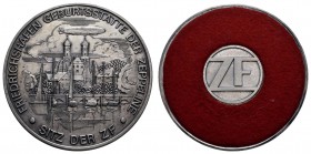 Sonstige Medaillen Zeppelin
 Sehr große und schwere Medaille, eventuell Bleiguss, unsigniert, Av.: Zeppelin über Silhouette von Friedrichshafen, Rv.:...