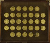 Medaillen Vermeer
 24 Karat vergoldete Sterlingsilbermedaillenkollektion in der Echtholzkassette mit Bandintarsien im Deckel, 31 Motive der größten M...