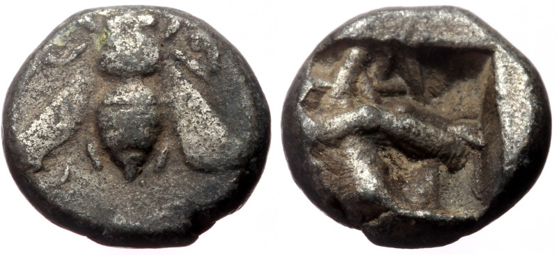 Ionia, Ephesos (ca 500-420 BC) AR Diobol (Silver, 9mm, 1.39g). 
Obv: Bee. 
Rev: ...