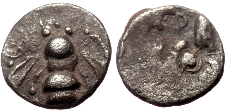 Ionia, Ephesos (ca 500-420 BC) AR Tetartemorion (Silver, 6mm, 0.17g) 
Obv: Bee 
...