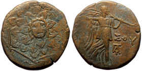 Pontic Kingdom, Amisos AE (Bronze, 7.33g, 21mm) civic issue under Mithradates VI. 120-63 BC 
Obv: Gorgonion at center of aegis on octagonal shield 
Re...
