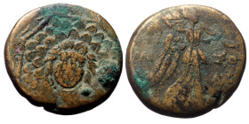 Pontos, Amisos. Mithradates VI (120-63 BC) AE (Bronze, 20mm, 7.97g) local civic issue under Mithradates VI
Obv: Facing Gorgonion as boss of fleece (a...