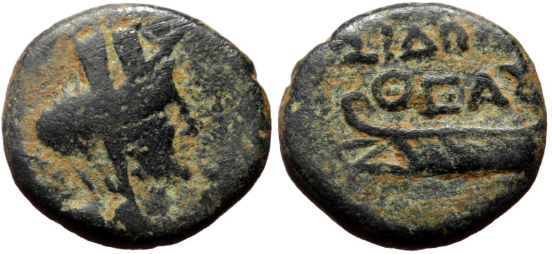 Phoenicia, Sidon AE (Bronze, 2.88g, 15mm) Vespasian (69-79)
Obv: turreted and ve...