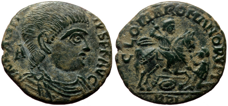 *Scarce*
Magnentius (350-353) AE (Bronze, 19mm, 2.29g) Lyons, 350-353.
Obv: DN...