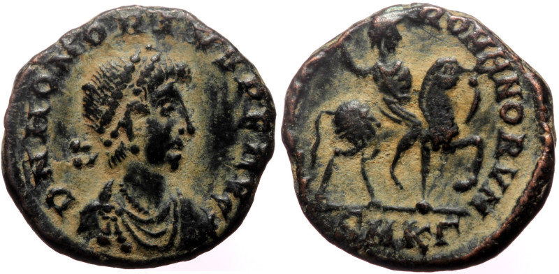 Honorius (393-423) AE nummus (Bronze, 2.55g, 15mm) Kyzikos
Obv: D N HONORIVS P F...