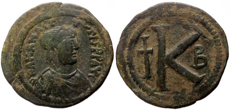 Anastasius I (491-518) AE Half Follis (Bronze, 9.29g, 28mm) Constantinople. 
Obv...