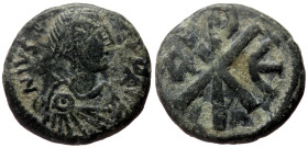 Justin I (518-527) AE Pentanummium (Bronze, 2.18g, 13mm). 
Obv: D N IVSTI-NVS P P AVG, diademad, draped, and cuirassed bust right 
Rev: Christogram; E...