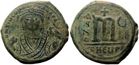 Maurice Tiberius (582-602) AE Follis (Bronze, 12.63g, 30 mm), Theoupolis (Antioch). 
Obv: Crowned bust of Maurice Tiberius facing, wearing consular ro...