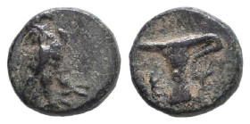 Greek Coins. 4th - 3rd century B.C. AE
AEOLIS. Kyme. Ae (Circa 320-250 BC).
Obv: Eagle standing right with closed wings.
Rev: K - Y.
Reference:
...