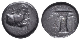 Greek Coins. 4th - 3rd century B.C. AE
Aeolis. Kyme. Ae. circa 350-250 BC.
Obv.: Forepart of horse right; above, KY; below, ΠΑΡΜΕΝΙΣ[ΚΟΣ].
Rev.: On...