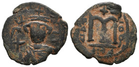 Arab - Byzantine Coins 10th - 13th Centuries. 
Reference:

Condition: Very Fine

Weight: 3.2g Diameter: 22mm