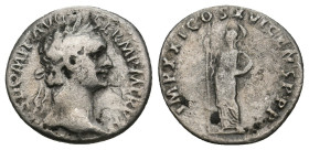 DOMITIAN (81-96). Denarius. Rome.
3 Gr. 17.99 mm.
