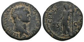 DOMITIAN (Caesar, 69-81). Dupondius.
11.08 Gr. 25.4 mm.