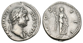 HADRIAN (117-138). Denarius. Rome.
3.23 Gr. 19.4 mm.