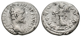 SEPTIMIUS SEVERUS (193-211). Denarius.
2.7 Gr. 18.4 mm.