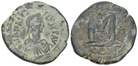 ANASTASIUS I (491-518). Follis. Constantinople.
18.16 Gr. 35.5 mm.