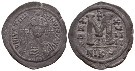 JUSTINIAN I (527-565). Follis. Nicomedia.
19.47 Gr. 37.2 mm.