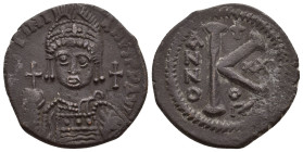 JUSTINIAN I (527-565). Half Follis.
10 Gr. 29.4 mm.
