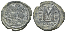 JUSTIN II (565-578). Follis.
15.6 Gr. 30.2 mm.