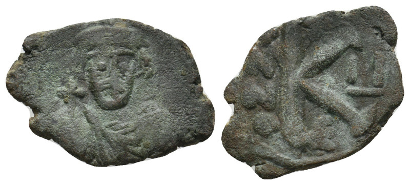 JUSTINIAN II (First reign, 685-695). Follis. Constantinople.
3.42 Gr. 23.7 mm.