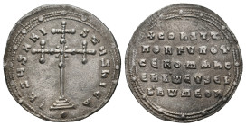 CONSTANTINE VII PORPHYROGENITUS with ROMANUS I (913-959). Miliaresion. Constantinople.
2.67 Gr. 24.7 mm.