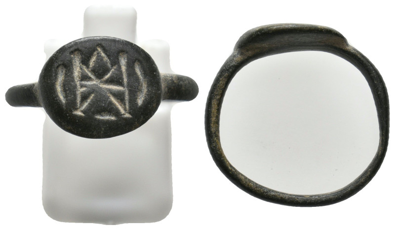 ANCIENT ROMAN BRONZE RING (1ST-5TH CENTURY AD.)
3.31 Gr.
