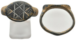 ANCIENT ROMAN BRONZE RING (1ST-5TH CENTURY AD.)
7.76 Gr.