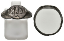 ANCIENT ISLAMIC SILVER RING.
2.6 Gr.