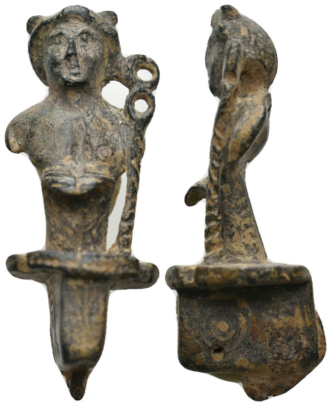 ANCIENT ROMAN BRONZE FIGURINE.
28.41 Gr. 45.9 mm.