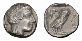Attica, Athens. Tetradrachm; Attica, Athens; c. 435 BC, Tetradrachm, 17.14g. Obv: Head of Athena r.; three small upright olive leaves on front edge of...