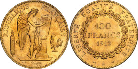 FRANCE
IIIe République (1870-1940). 100 francs Génie 1912, A, Paris.
Av. RÉPUBLIQUE FRANÇAISE. Génie ailé de la République debout à droite, gravant le...