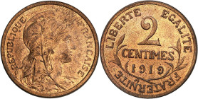FRANCE
IIIe République (1870-1940). 2 centimes Daniel-Dupuis 1919, Paris.
Av. REPUBLIQUE FRANÇAISE. Buste de la République à droite, avec bonnet phryg...