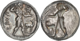 GRÈCE ANTIQUE - GREEK
Bruttium, Caulonia. Statère ou nomos de type incus ND (525-500 av. J.-C.), Caulonia.
Av. KAVL. Apollon nu à droite, tenant de ...