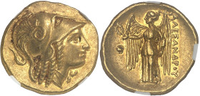 GRÈCE ANTIQUE - GREEK
Macédoine (royaume de), Alexandre III le Grand (336-323 av. J.-C.). Statère d’or ND (330-320 av. J.-C.), Amphipolis.
Av. Tête d'...