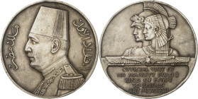 ÉGYPTE - EGYPT
Fouad Ier (1917-1936). Médaille en vermeil, visite de Fouad Ier en Angleterre en juillet 1927, par P. Metcalfe et C. L. Doman 1927, Lon...