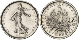 FRANCE
Ve République (1958 à nos jours). Présérie de 5 francs Semeuse en nickel, listels larges 1969, Paris.
Av. REPUBLIQUE FRANÇAISE. La Semeuse à ga...