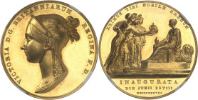 GRANDE-BRETAGNE - UNITED KINGDOM
Victoria (1837-1901). Médaille pour le couronnement de la Reine, par B. Pistrucci 1838, Londres.
Av. VICTORIA D. G. B...